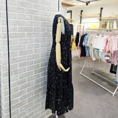 반 오픈 슬리브리스 원피스