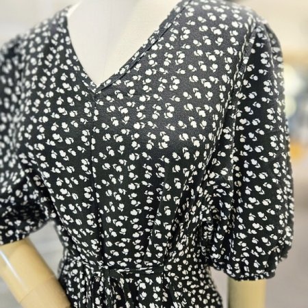 브이넥 프린트 원피스