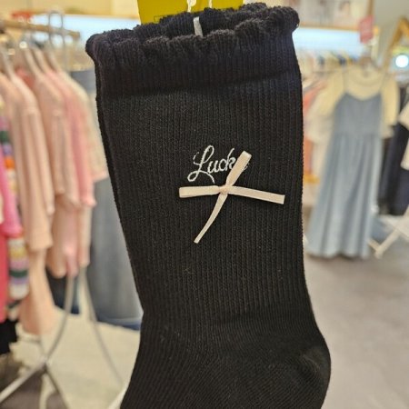 리본 자수 양말