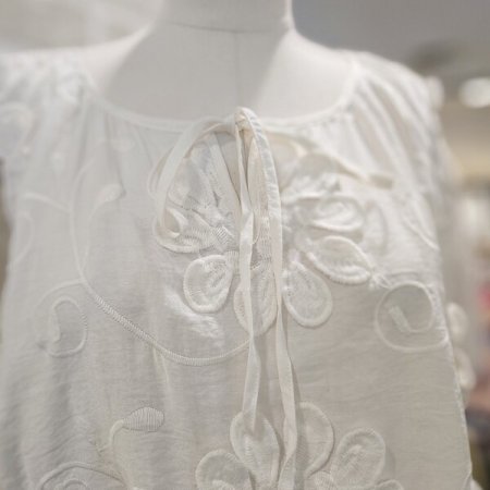 플라워 자수 블라우스