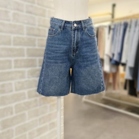 삼각 절개 난스판 데님 쇼츠