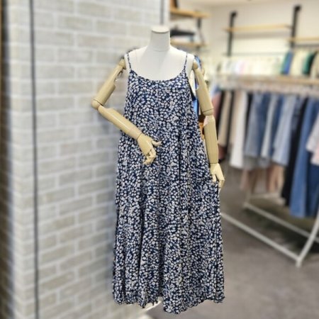 어깨 끈 주름 원피스