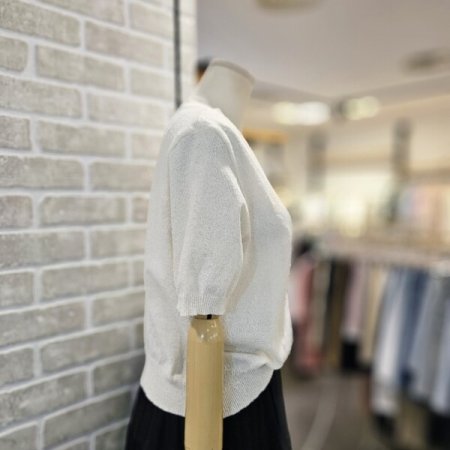 플라워 로고 자수 니트