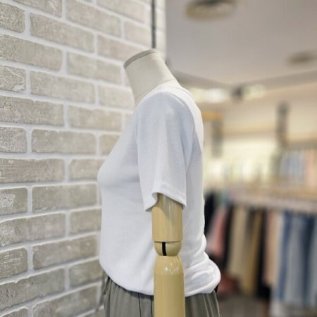 스퀘어넥 골지 티셔츠