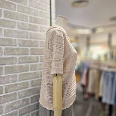 크로쉐 카라 니트