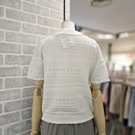 크로쉐 카라 니트