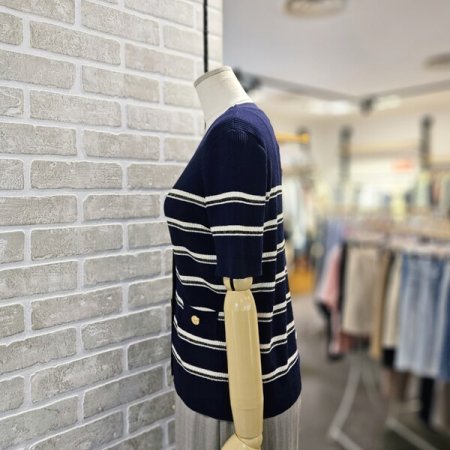 메탈 단가라 브이넥 니트