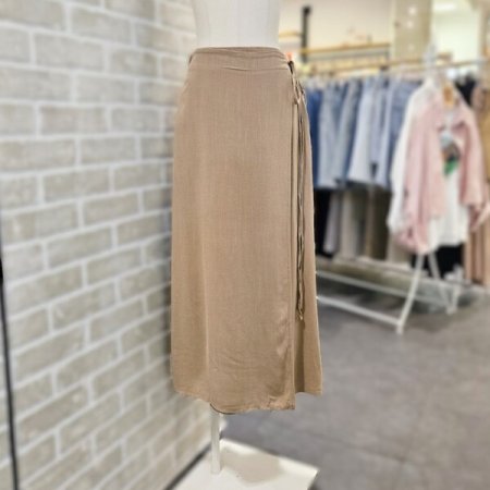 린넨 혼방 랩 스커트