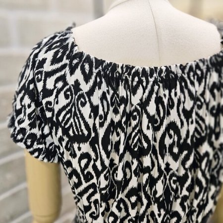 오픈 숄더 프린트 원피스