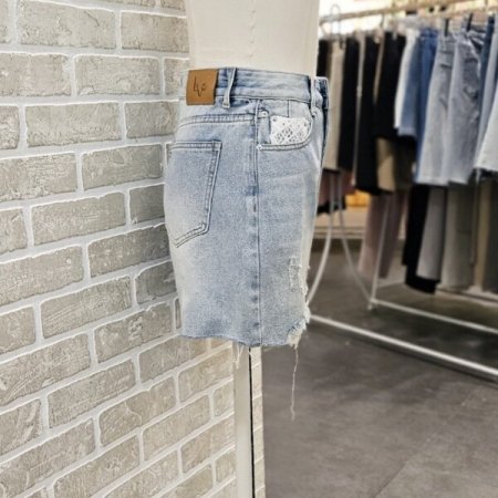 밑단 데끼 데님 숏 팬츠