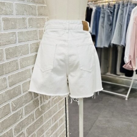 밑단 데끼 데님 숏 팬츠