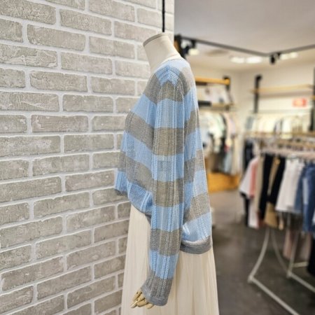 루즈핏 스트라이프 니트