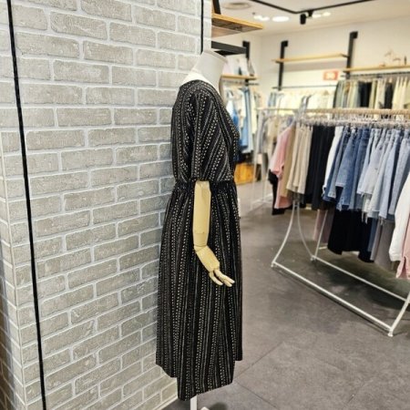 허리 스모킹 프린트 원피스