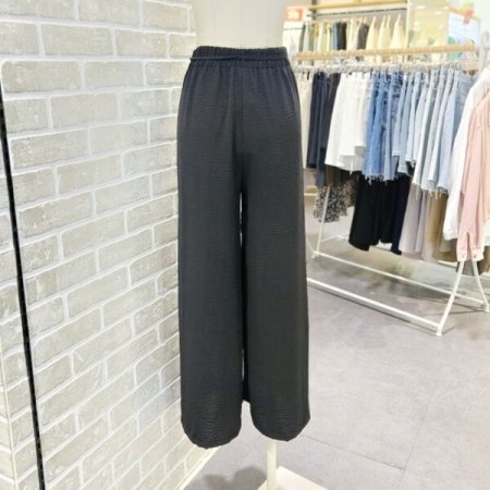 턱 장식 뒷 밴딩 팬츠