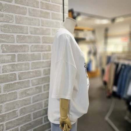 호피 나염 브이넥 티셔츠