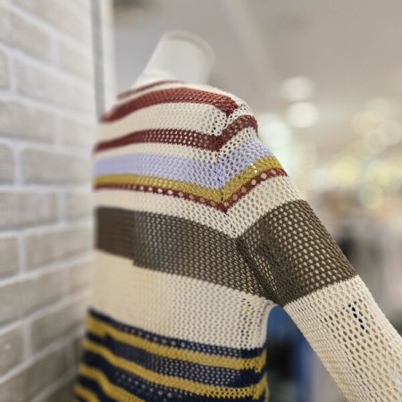 멀티 스트라이프 니트