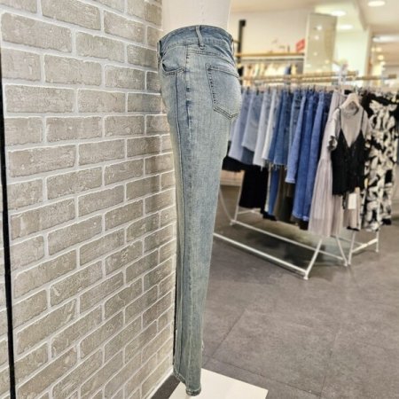 부츠컷 절개 데님 팬츠