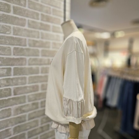 우븐 배색 자수 티셔츠