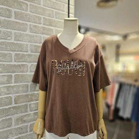 호피 브이 티셔츠