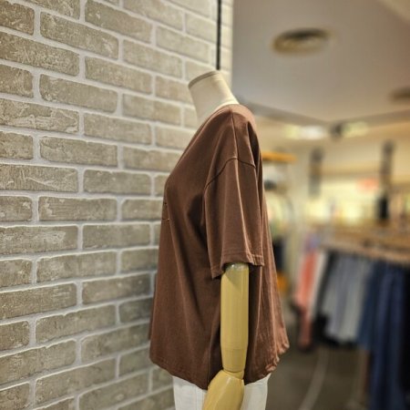 호피 브이 티셔츠