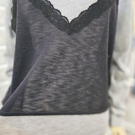 레이스 탑 레이어드 니트