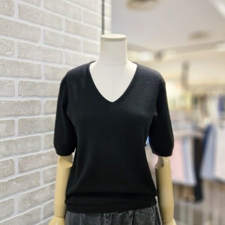 브이넥 반팔 니트