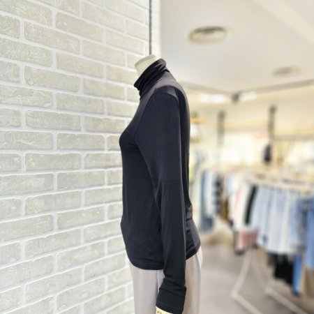 거즈 목 폴라 티셔츠