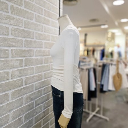 스퀘어넥 골지 티셔츠