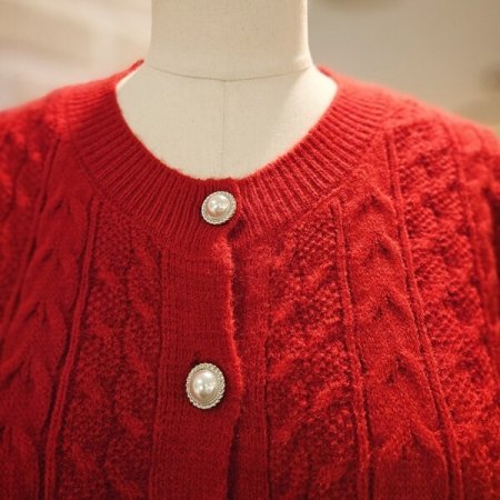 라운드넥 하트 단추 가디건