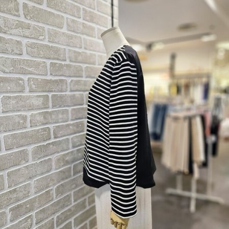 배색 레터링 스트라이프 티셔츠