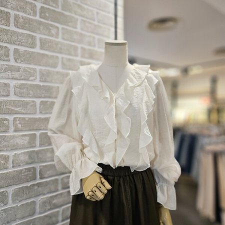프릴 블라우스