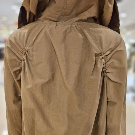 숨김단추 후드 점퍼