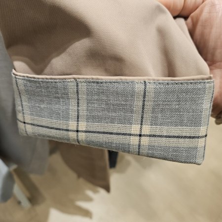 소매 체크배색 트렌치 재킷