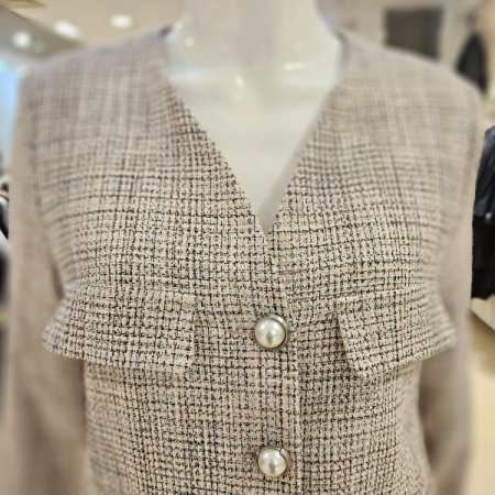 진주단추 트위드 브이넥 재킷