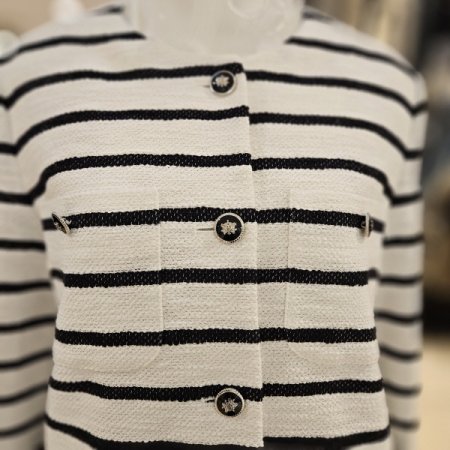 뒤 밑단 밴딩 스트라이프 트위드 재킷