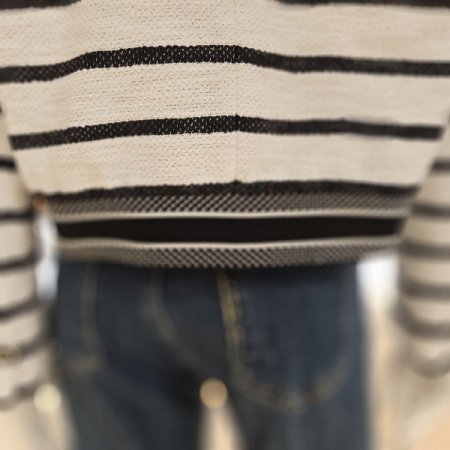 뒤 밑단 밴딩 스트라이프 트위드 재킷