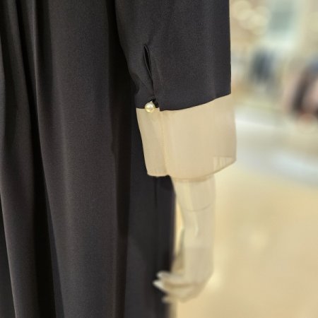 소매배색 핀턱주름 롱원피스