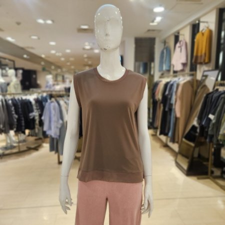 라운드넥 민소매 티셔츠