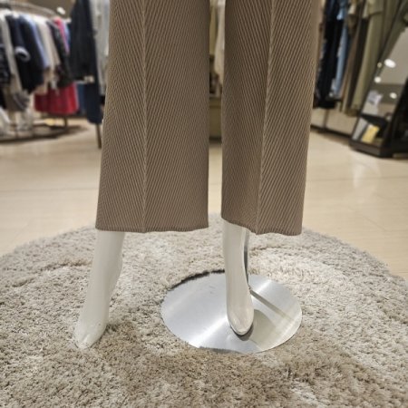 허리밴딩 사선 플리츠 와이드 팬츠