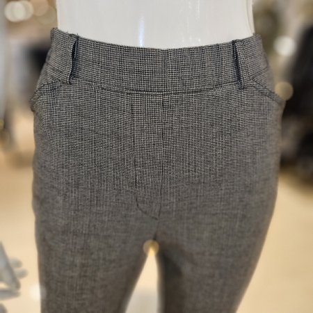 뒷밴딩 블랙체크 세미부츠컷 팬츠