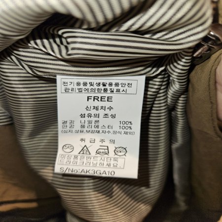 프릴 집업 후드 점퍼