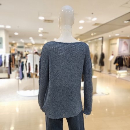 메탈 플리츠 라운드넥 블라우스