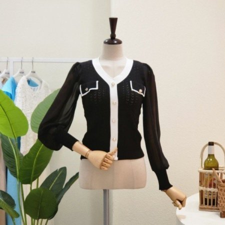 소매 시스루 진주 장식 니트