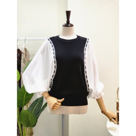 소매 벌륜 배색 니트