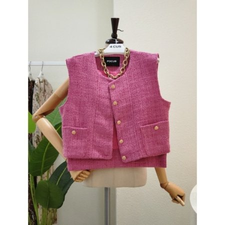 골드 버튼 포켓 언발 베스트