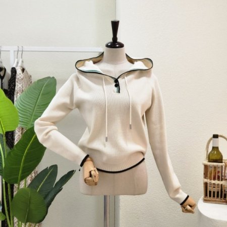 스티치 배색 후드 니트