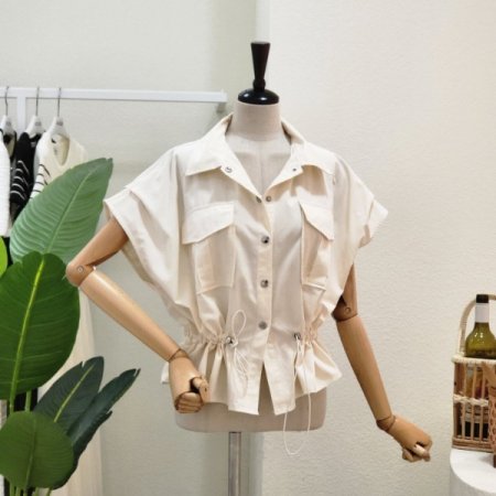 스트링 포인트 반팔 점퍼