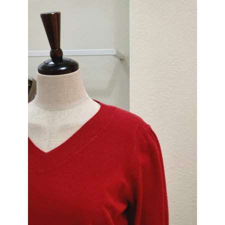 퍼프 포인트 브이넥 니트