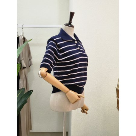 엠보 스트라이프 카라넥 니트