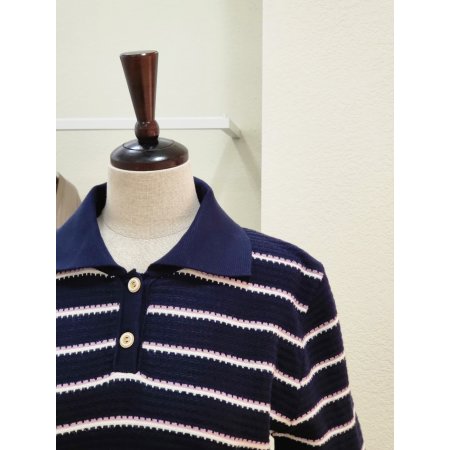 엠보 스트라이프 카라넥 니트